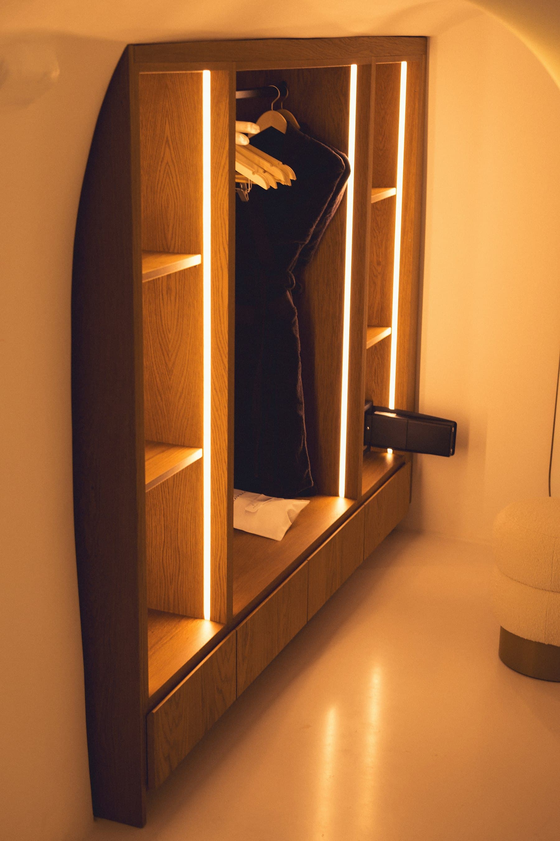 Dressing mat cu iluminare integrată 4